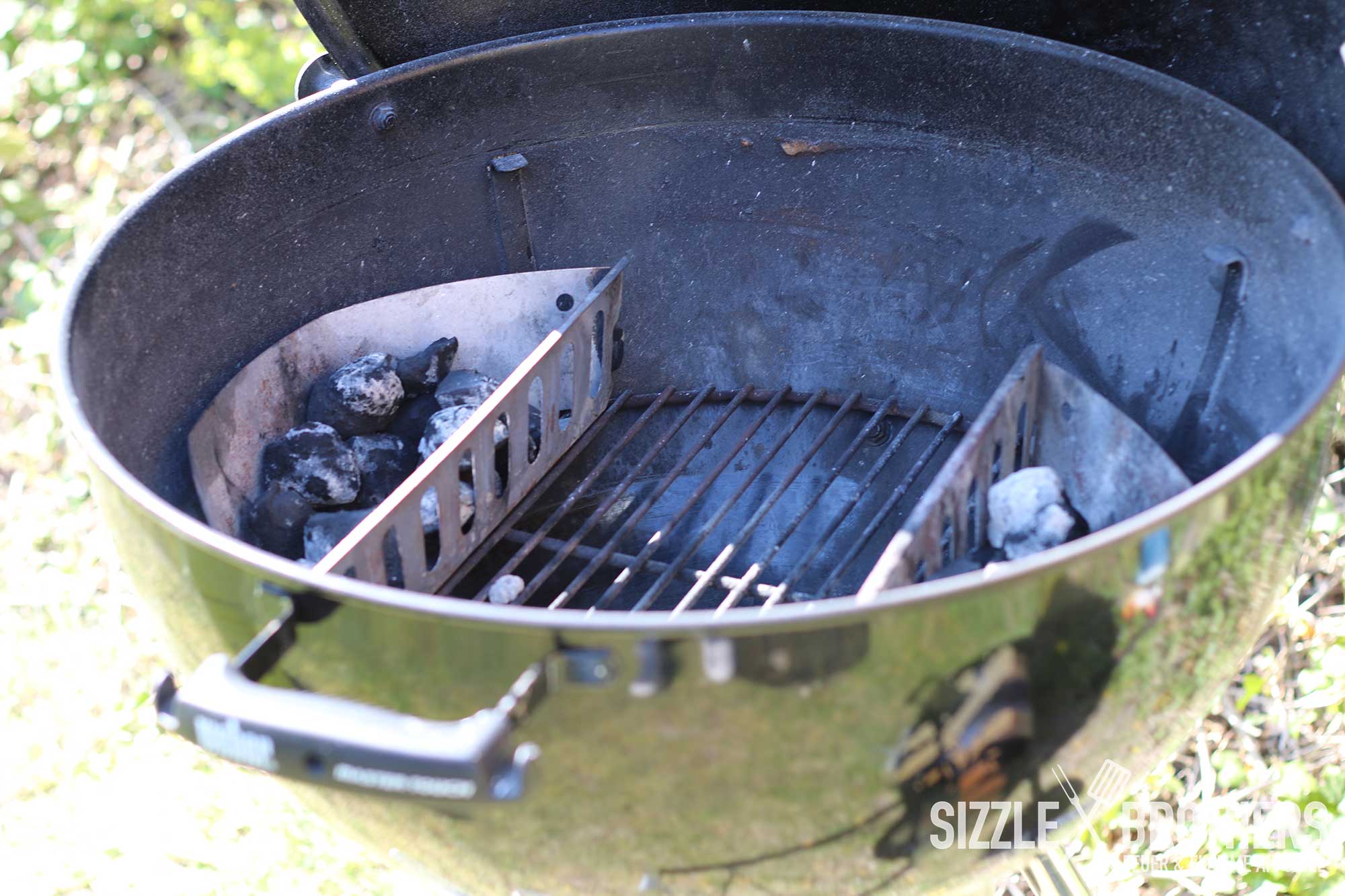 Weber Kugelgrill mit Kohlekörben