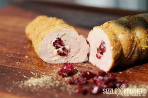 Das fertige, gefüllte Schweinefilet