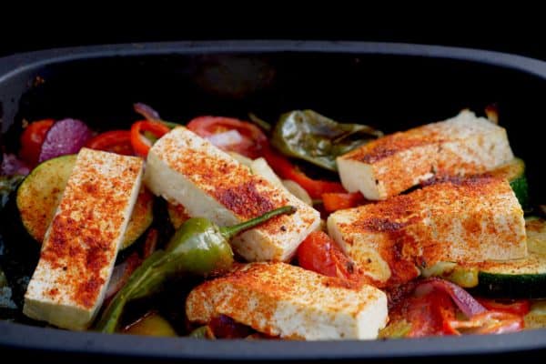 Buntes Grillgemüse mit Fetakäse