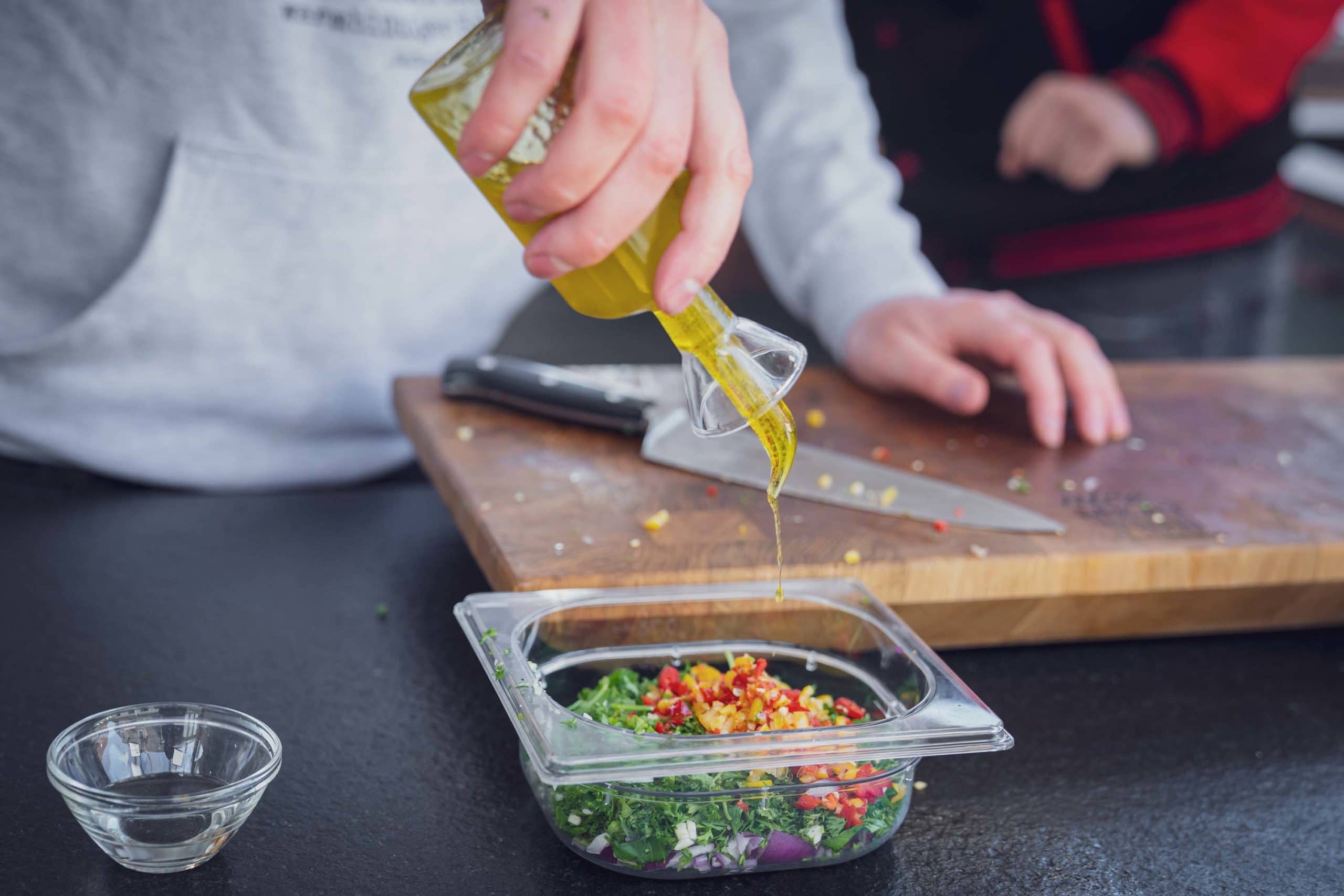 Öl für die leckere Kräutersauce