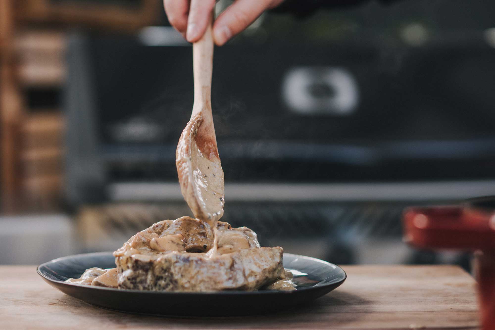 Schweinebraten mit Sauce