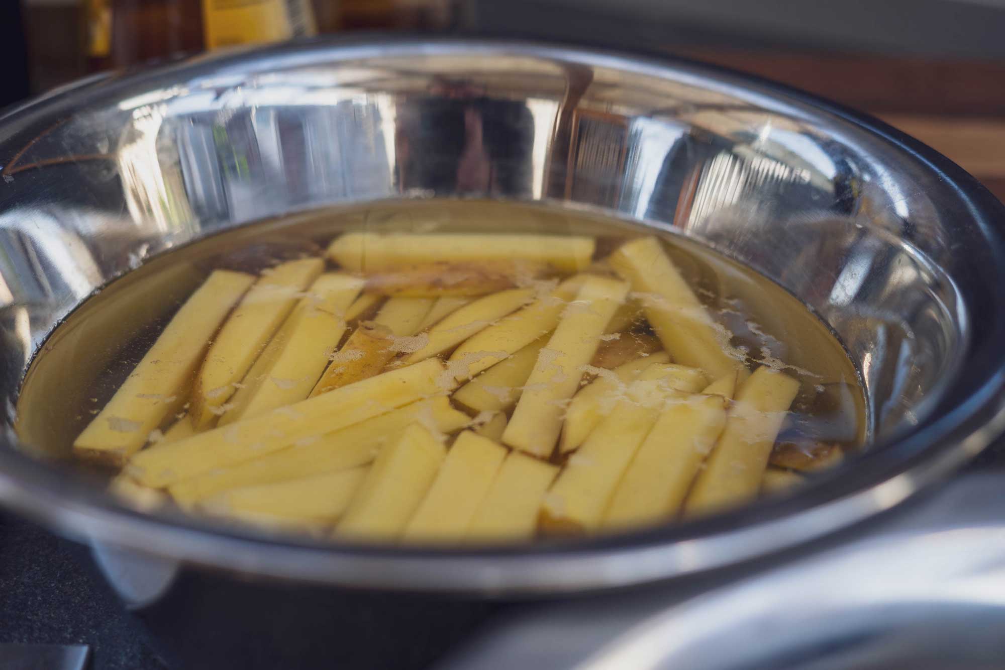 Rohe Kartoffeln wässern