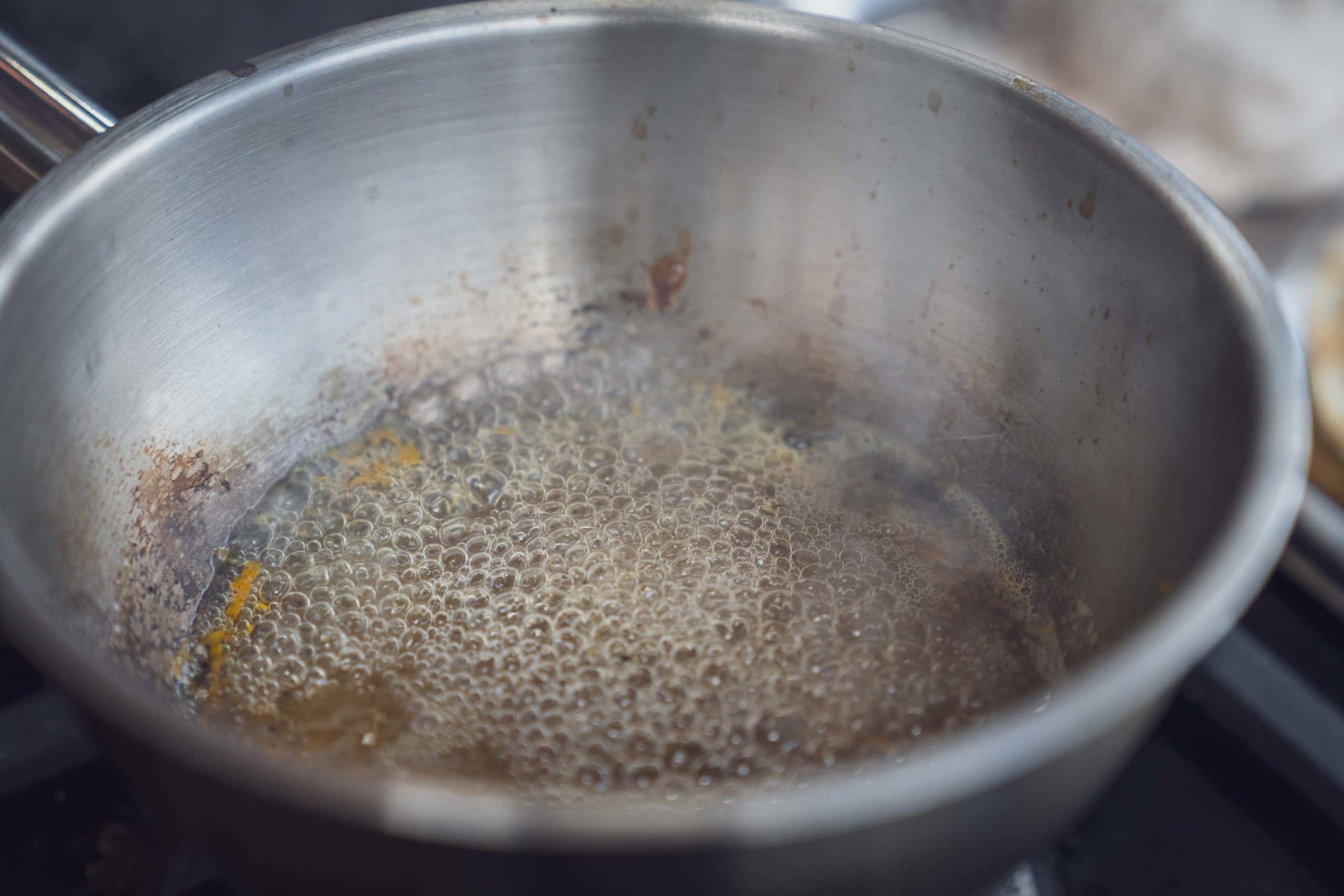 Die Ginmarinade wird innerhalb von 4 Minuten gekocht