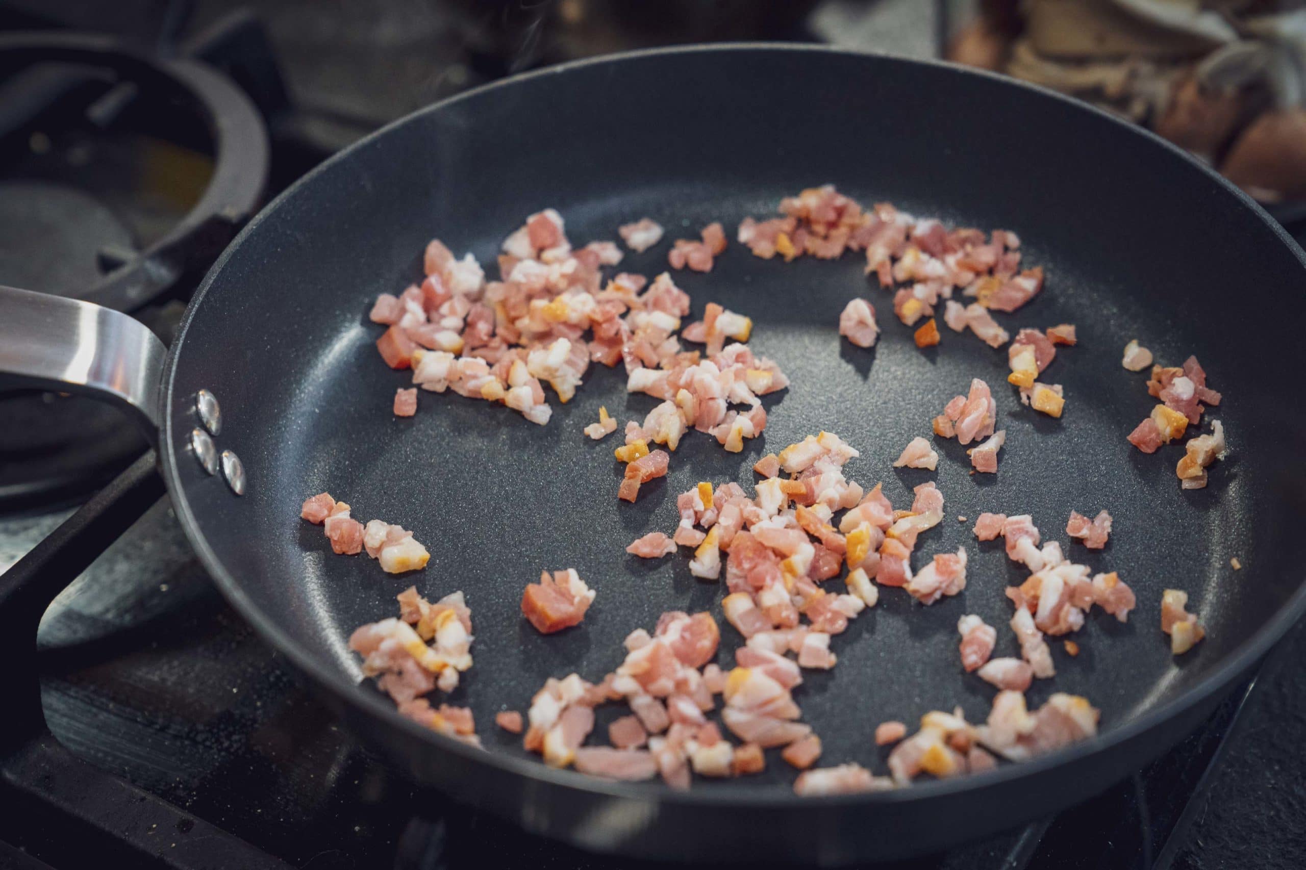 Speck in der Pfanne