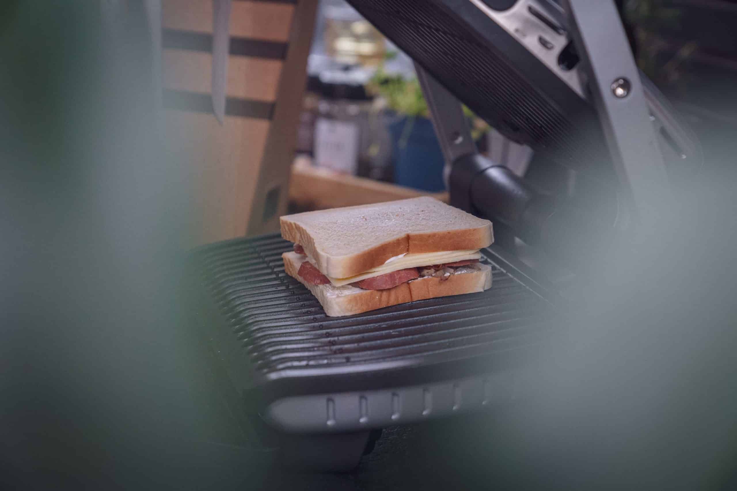 Für einige Minuten grillen