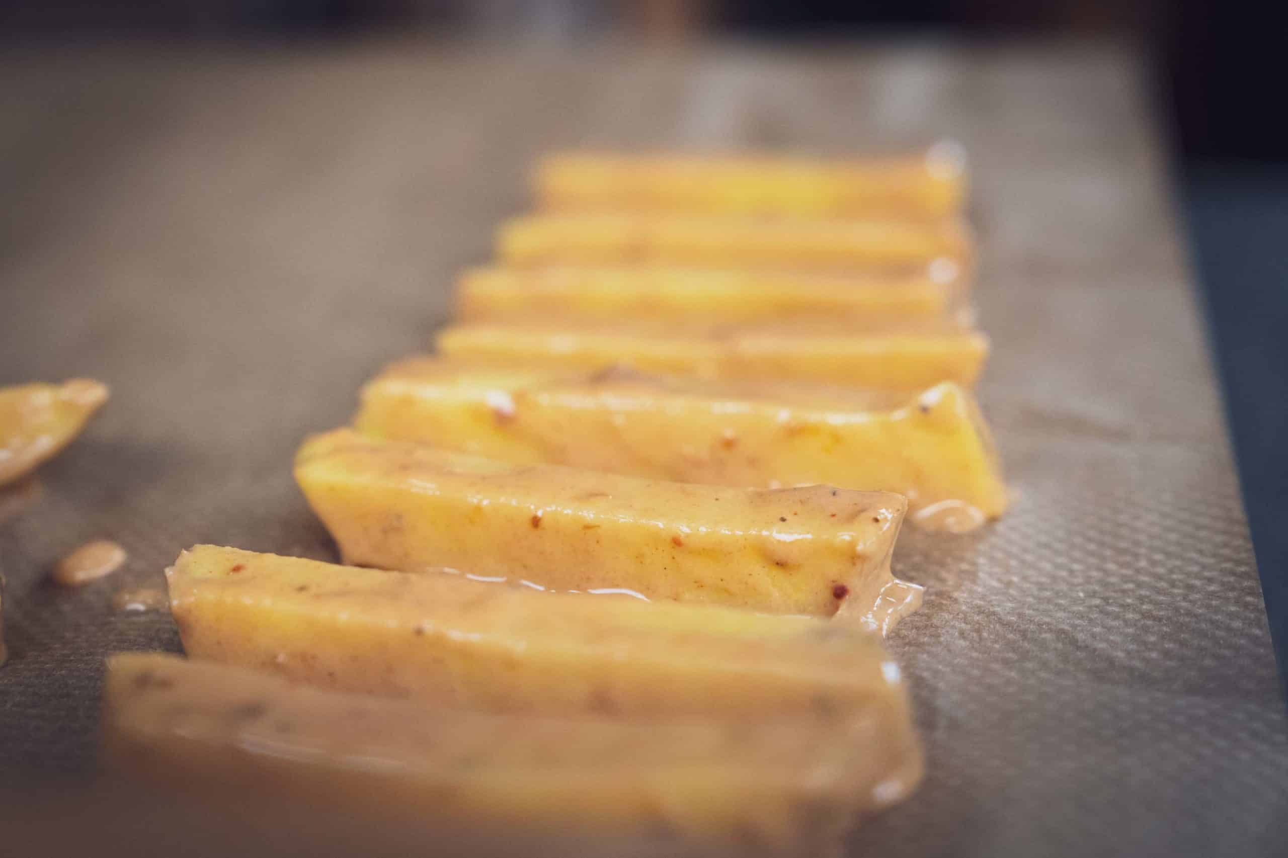 Auf einem Backblech sorgfältig auslegen