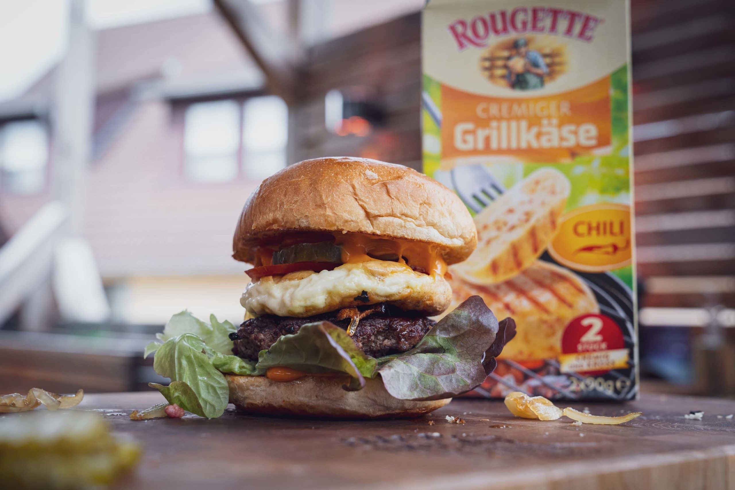 Als Käse nutzen wir Rougette Grillkäse