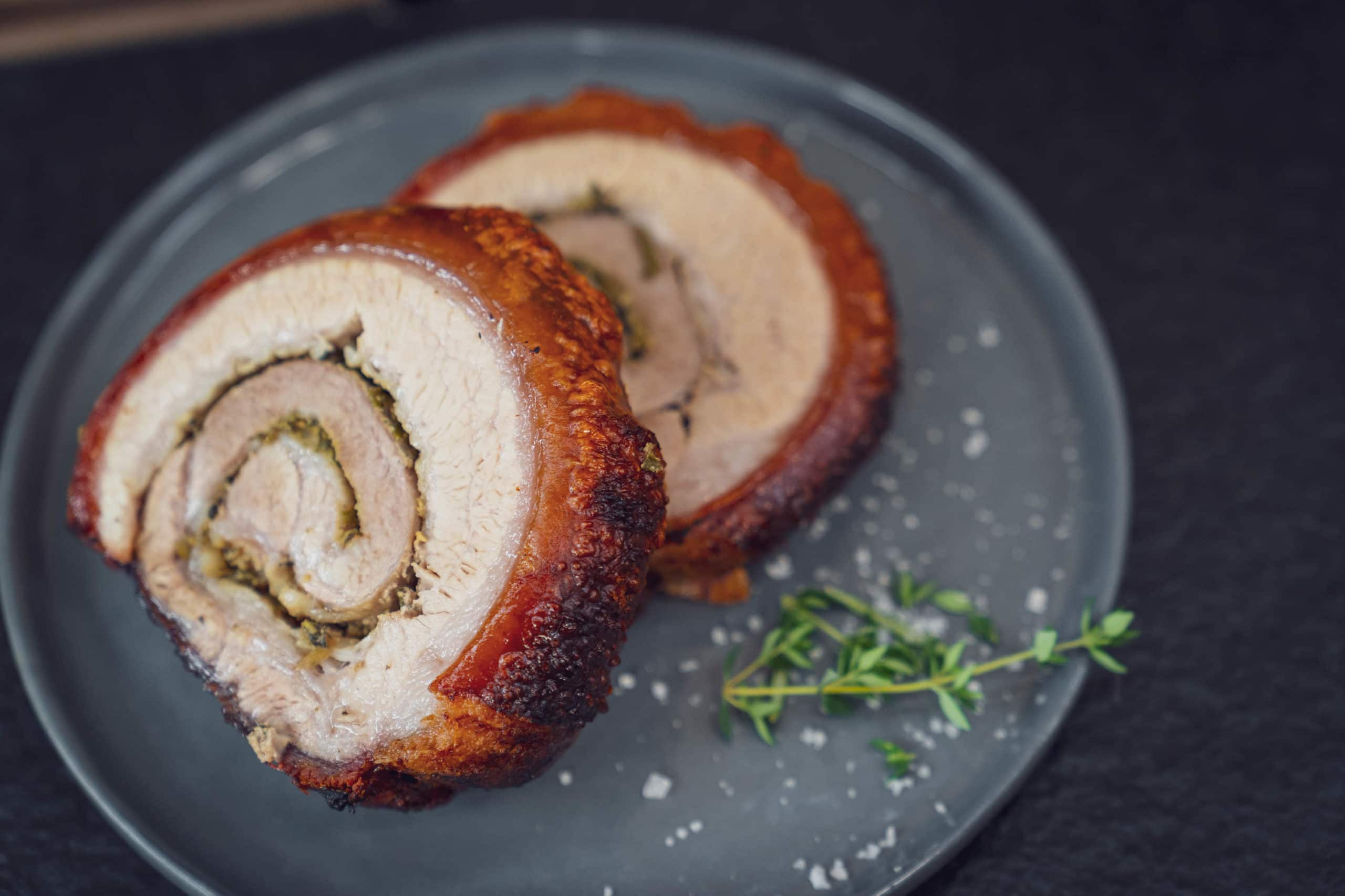 Porchetta - der leckere gefüllte Rollbraten vom Grill