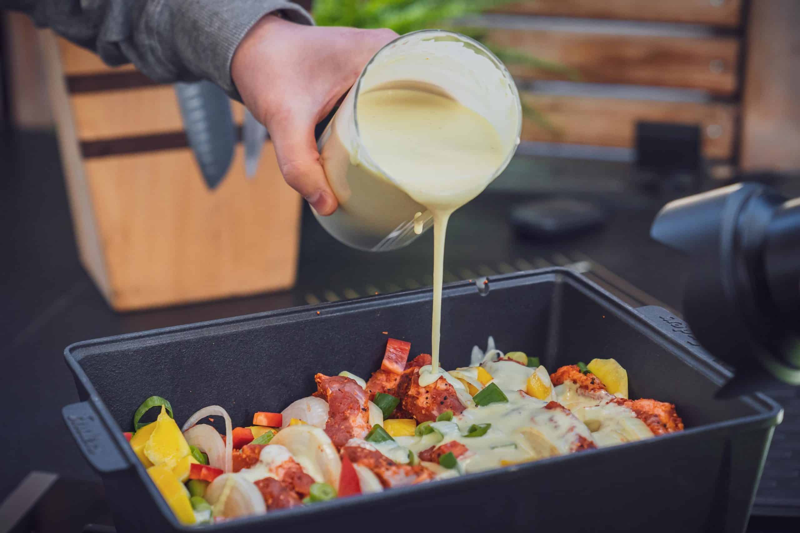 Mango-Curry-Schichtfleisch aus dem Dutch Oven